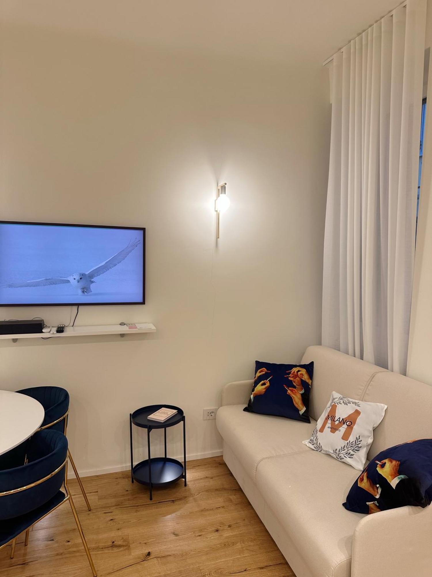 Private With Wi-fi Near Duomo Appartamento Milano